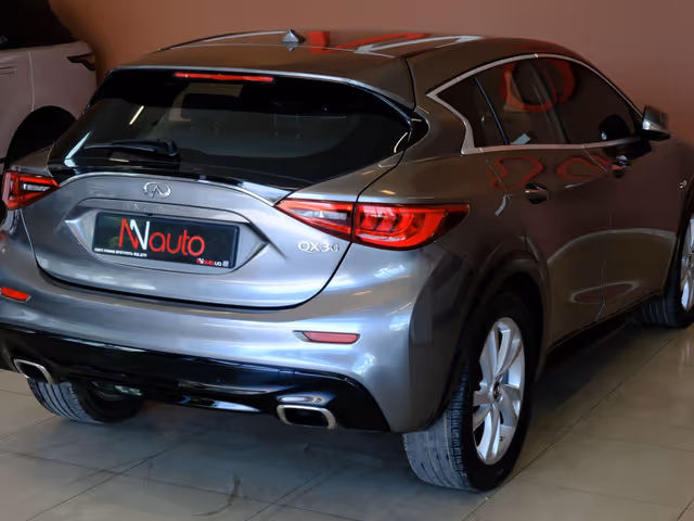 Infiniti QX30 - фото 5