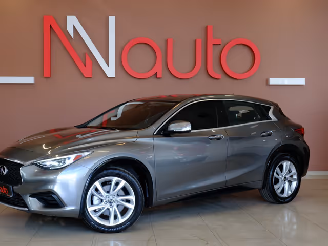 Infiniti QX30 - фото 1