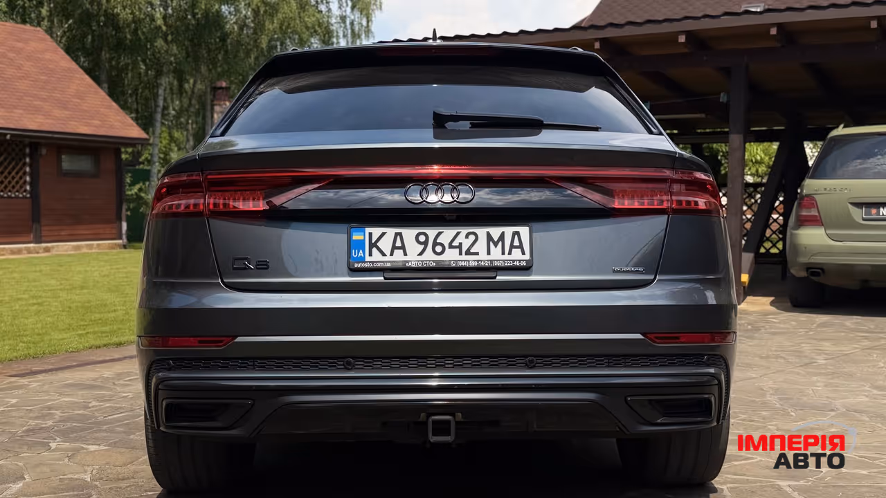 Audi Q8 - фото 5