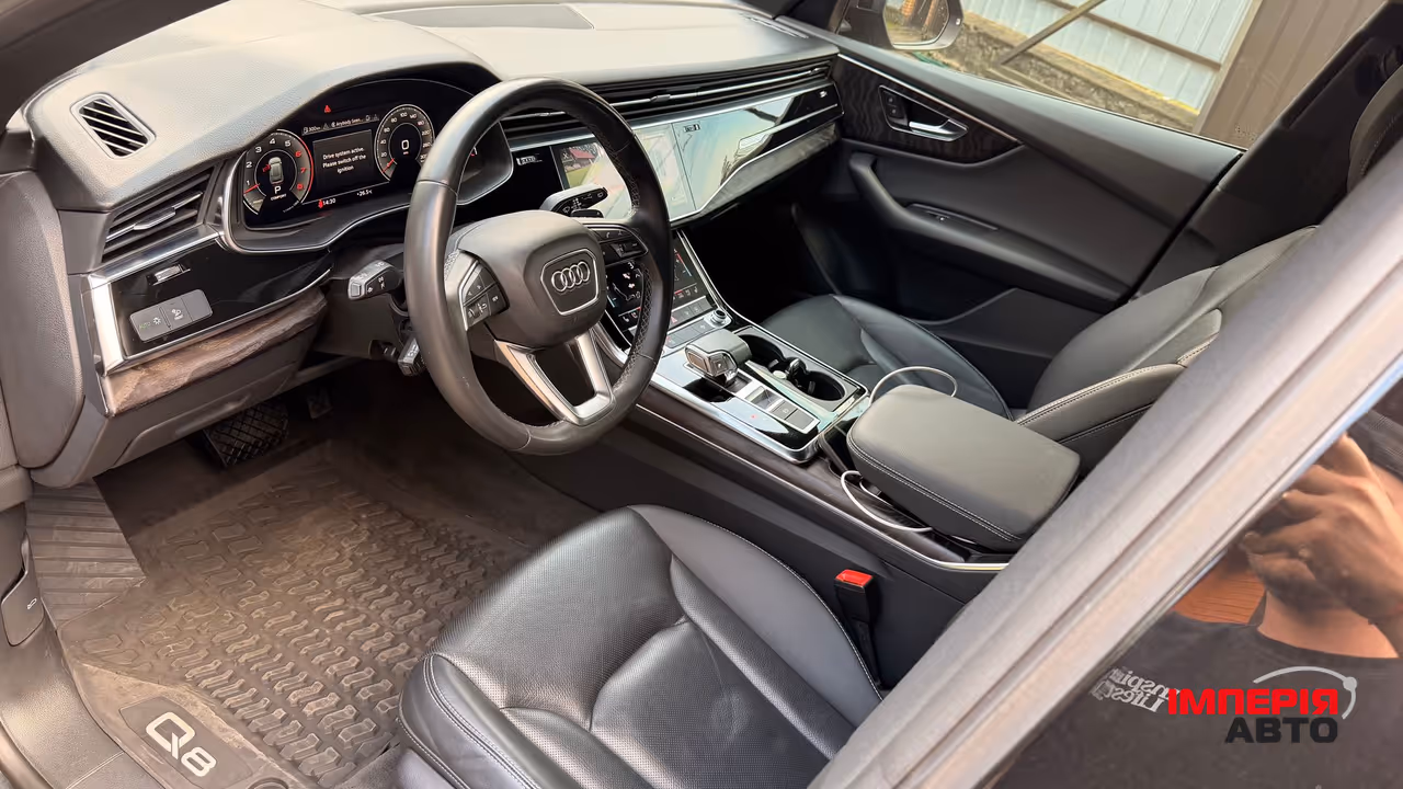Audi Q8 - фото 11