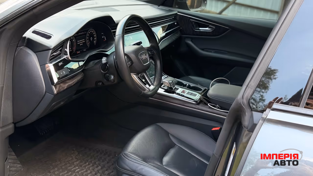 Audi Q8 - фото 6