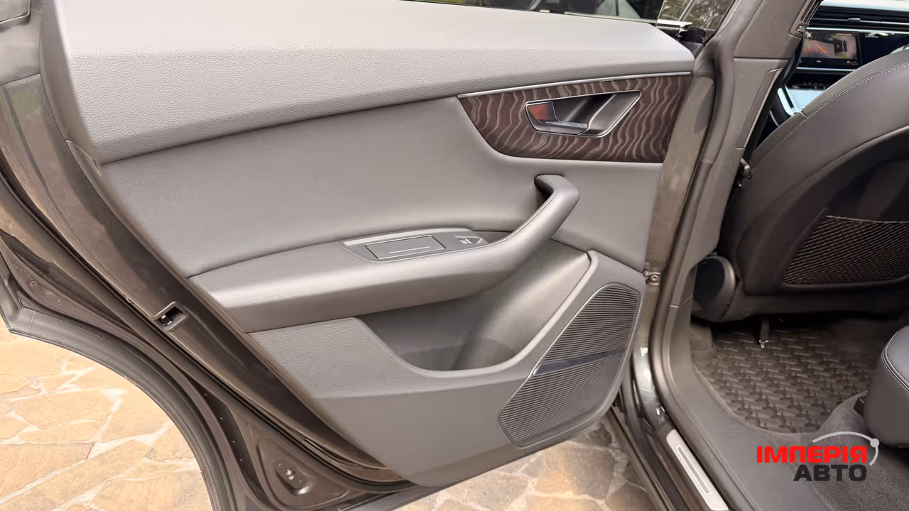 Audi Q8 - фото 10