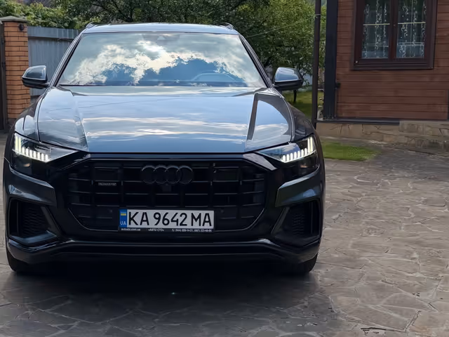 Audi Q8 - фото 2