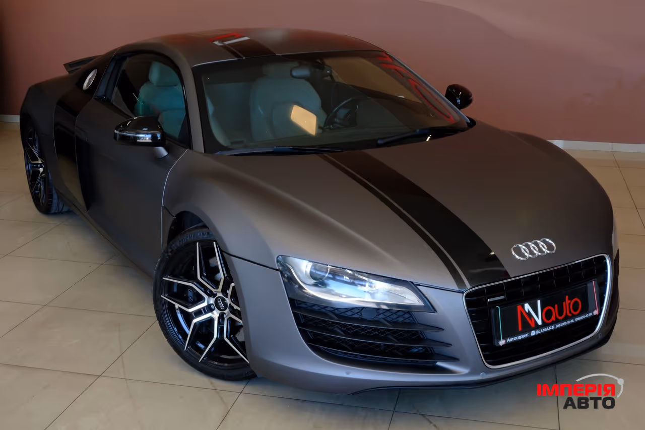 Audi R8 - фото 4