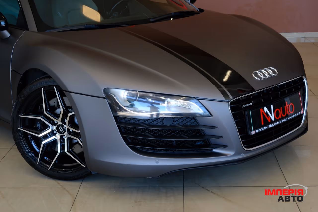 Audi R8 - фото 3