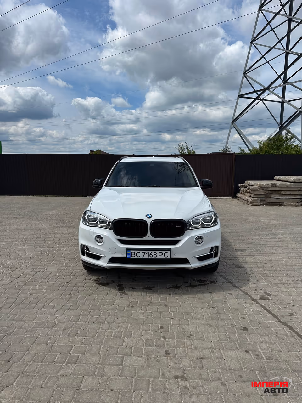 BMW X5 - фото 1