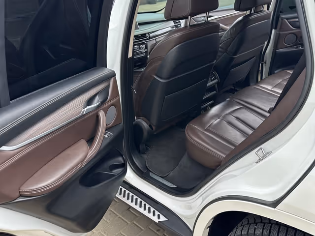 BMW X5 - фото 4