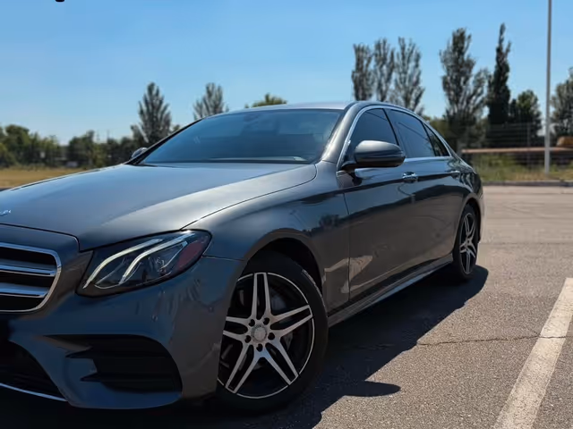 Mercedes-Benz E-Класс - фото 1