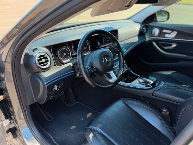 Mercedes-Benz E-Класс - фото 5