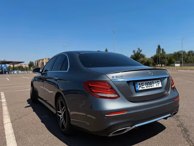 Mercedes-Benz E-Класс - фото 3