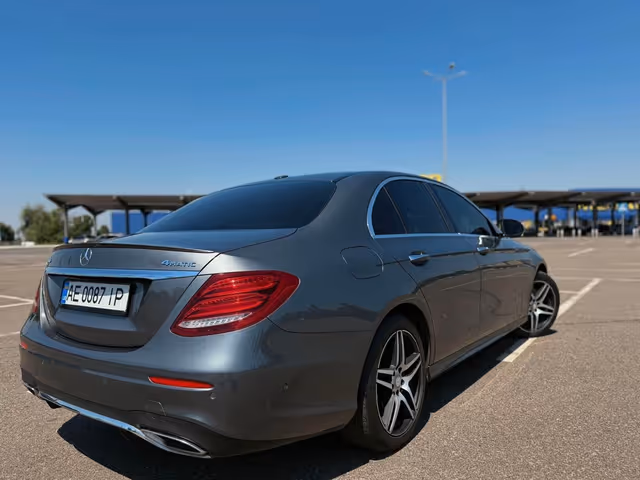 Mercedes-Benz E-Класс - фото 4