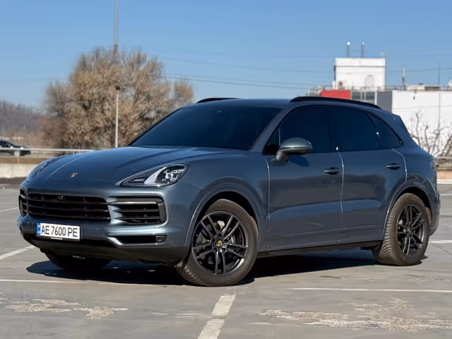 Porsche Cayenne - фото 3