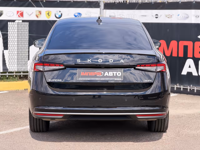 Skoda Superb - фото 5