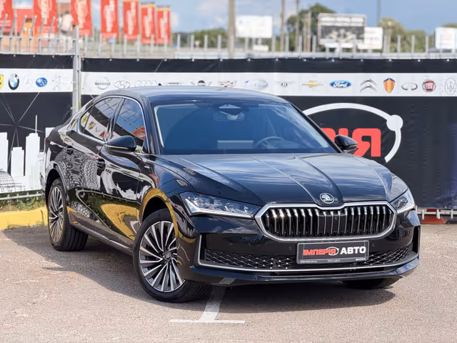 Skoda Superb - фото 1