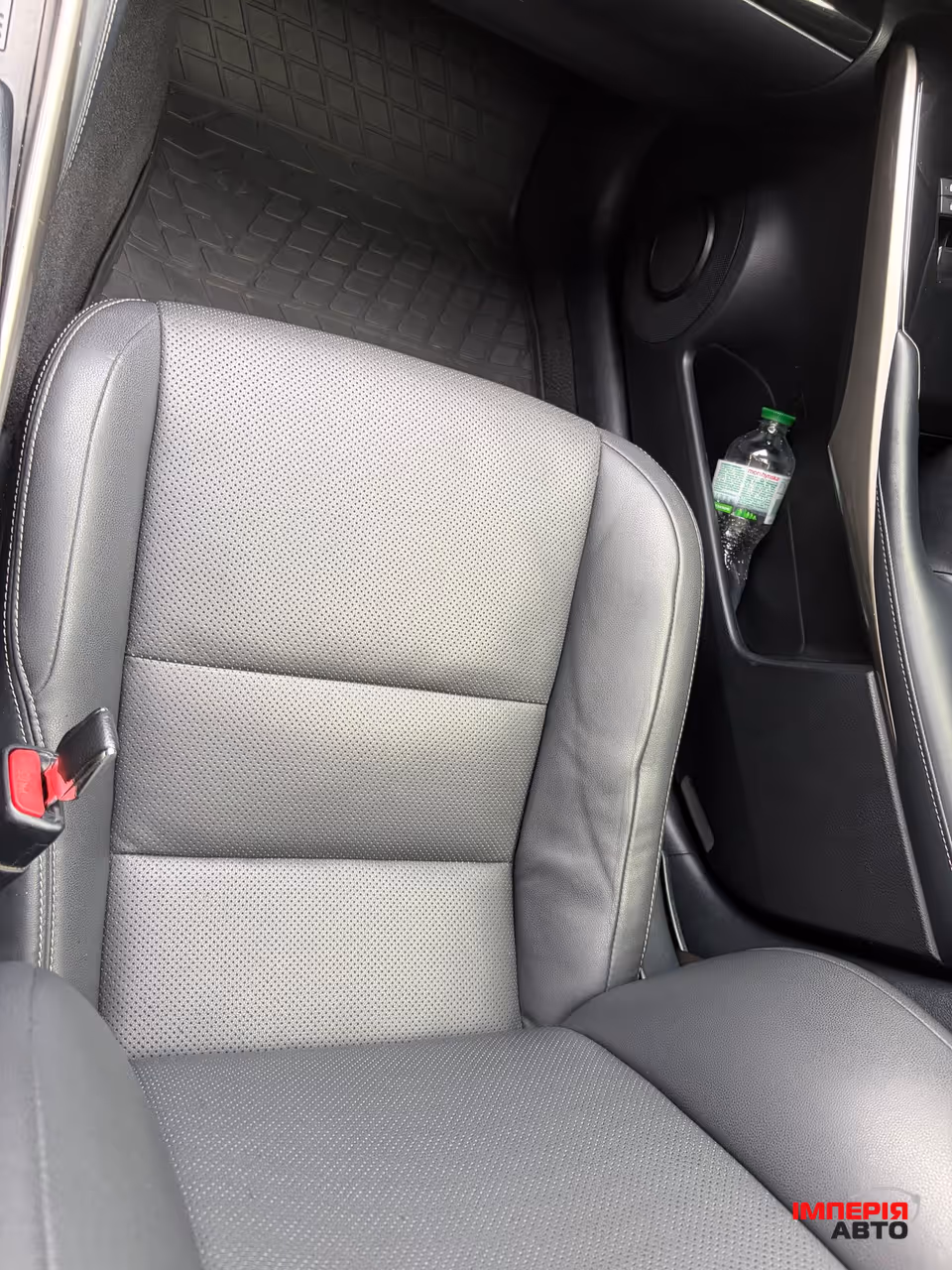 Lexus IS - фото 15