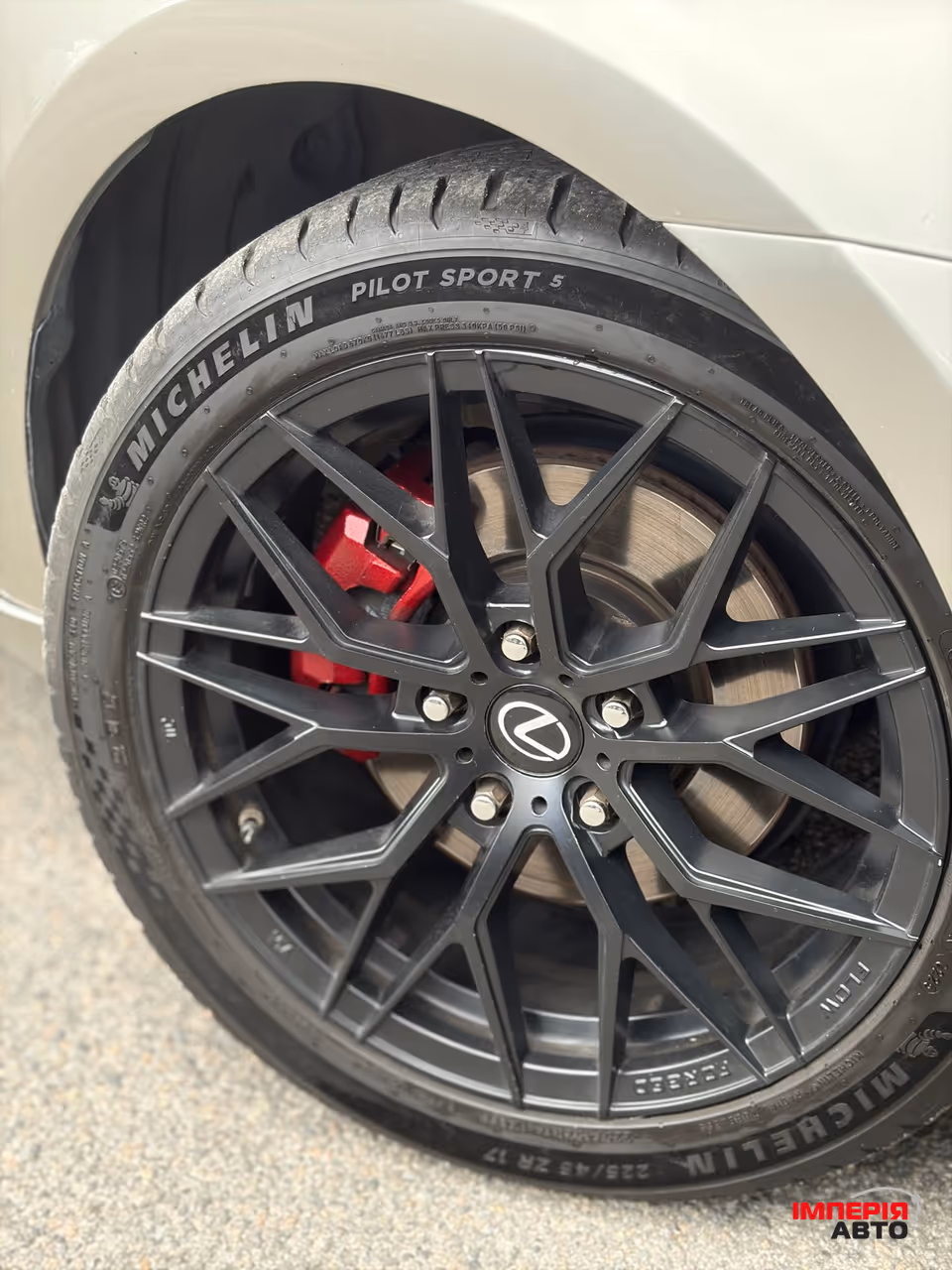 Lexus IS - фото 4
