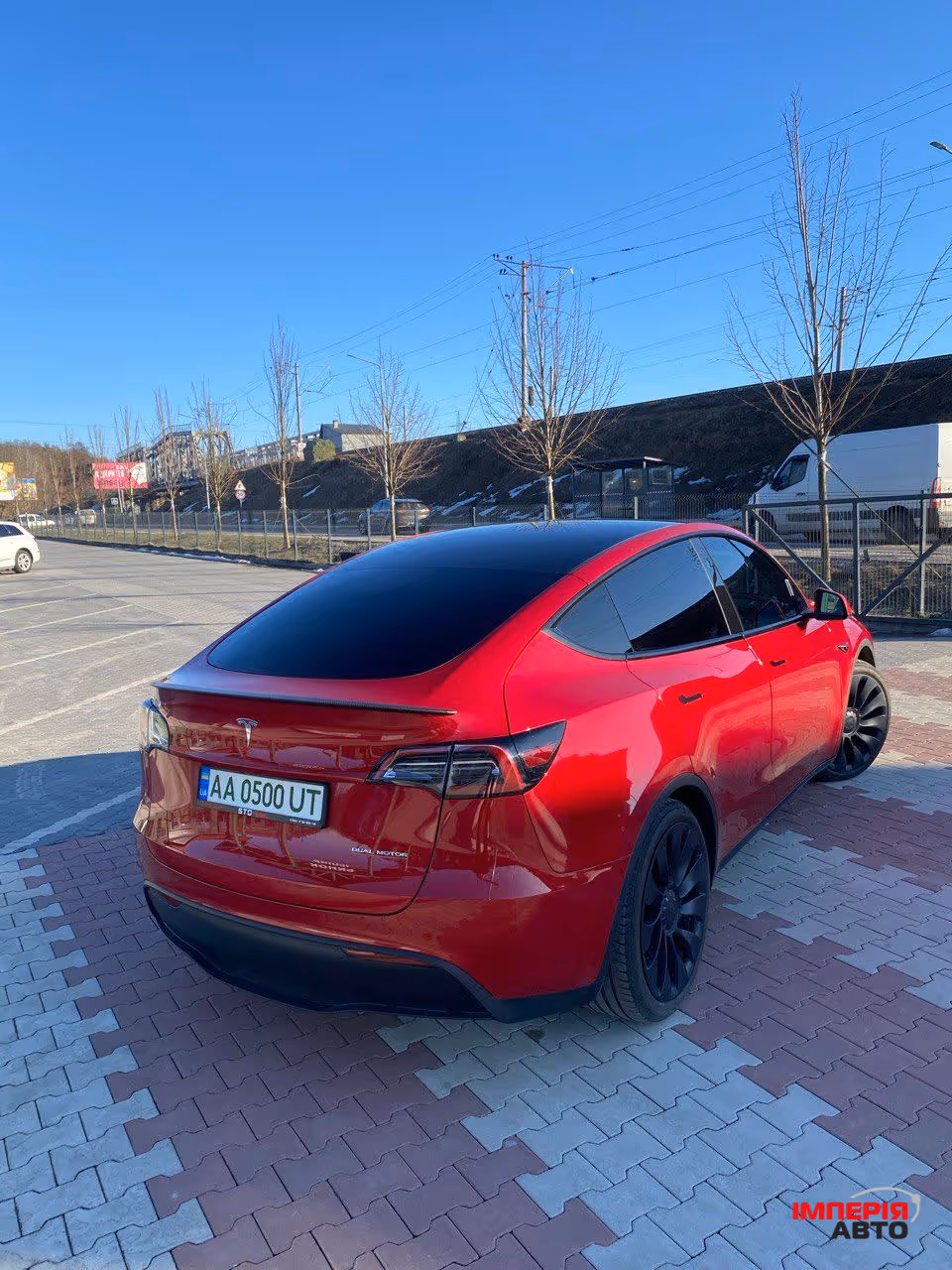 Tesla Model Y - фото 5