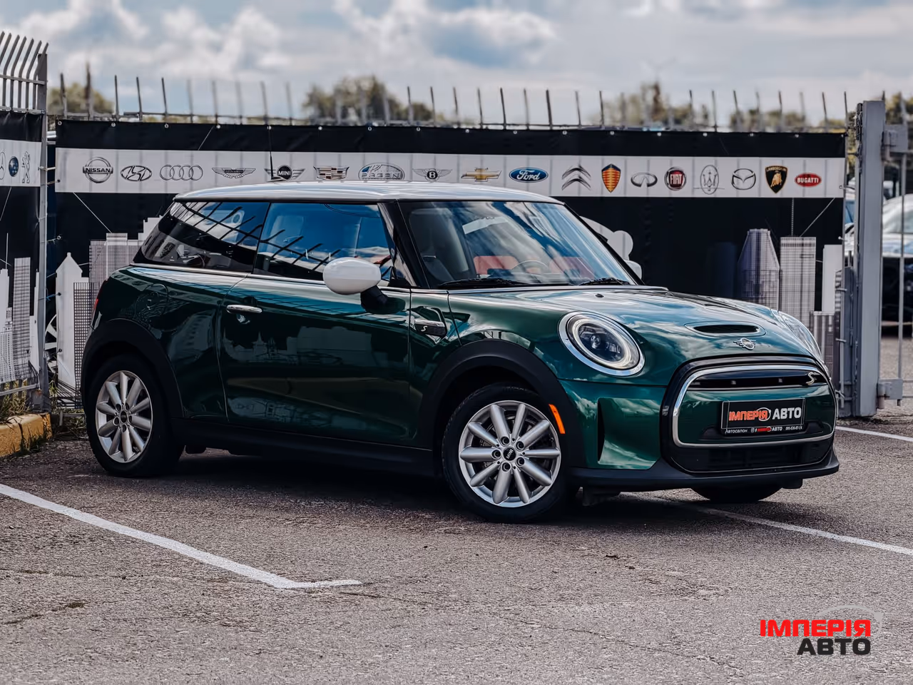 Mini Hatch - фото 6