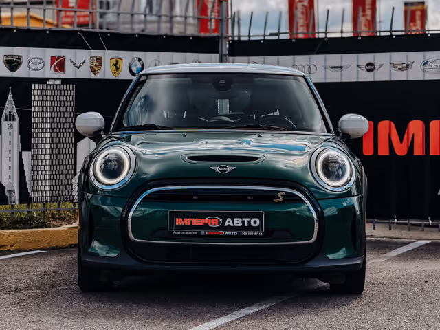 Mini Hatch - фото 1