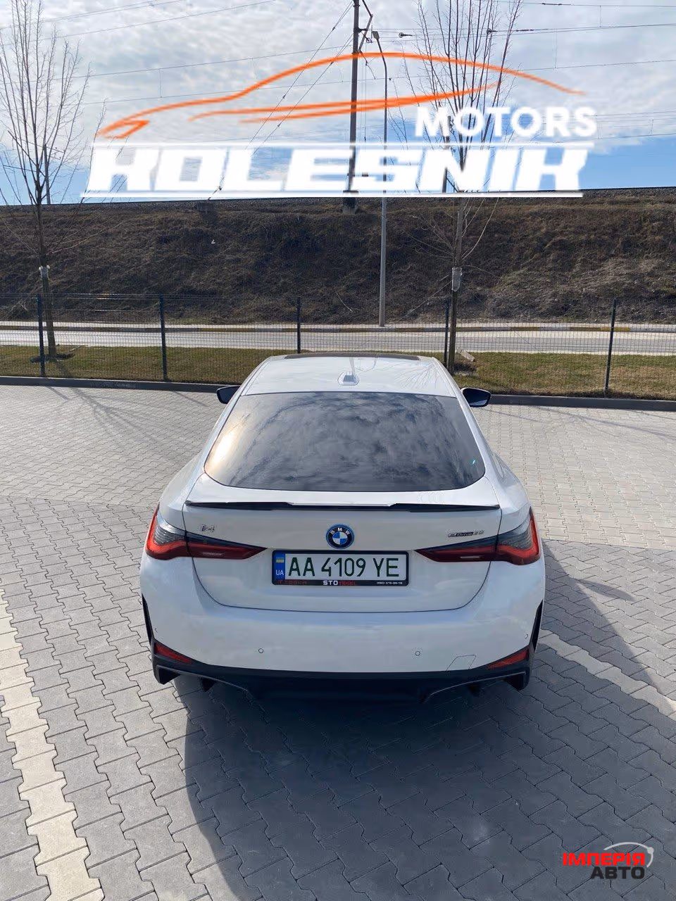 BMW i4 - фото 5