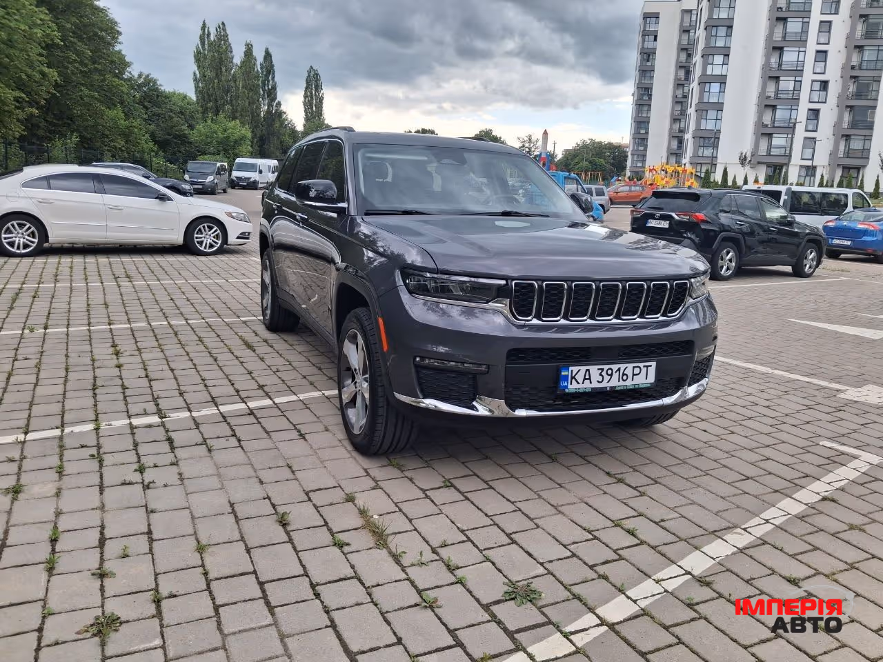 Jeep Grand Cherokee - фото 1