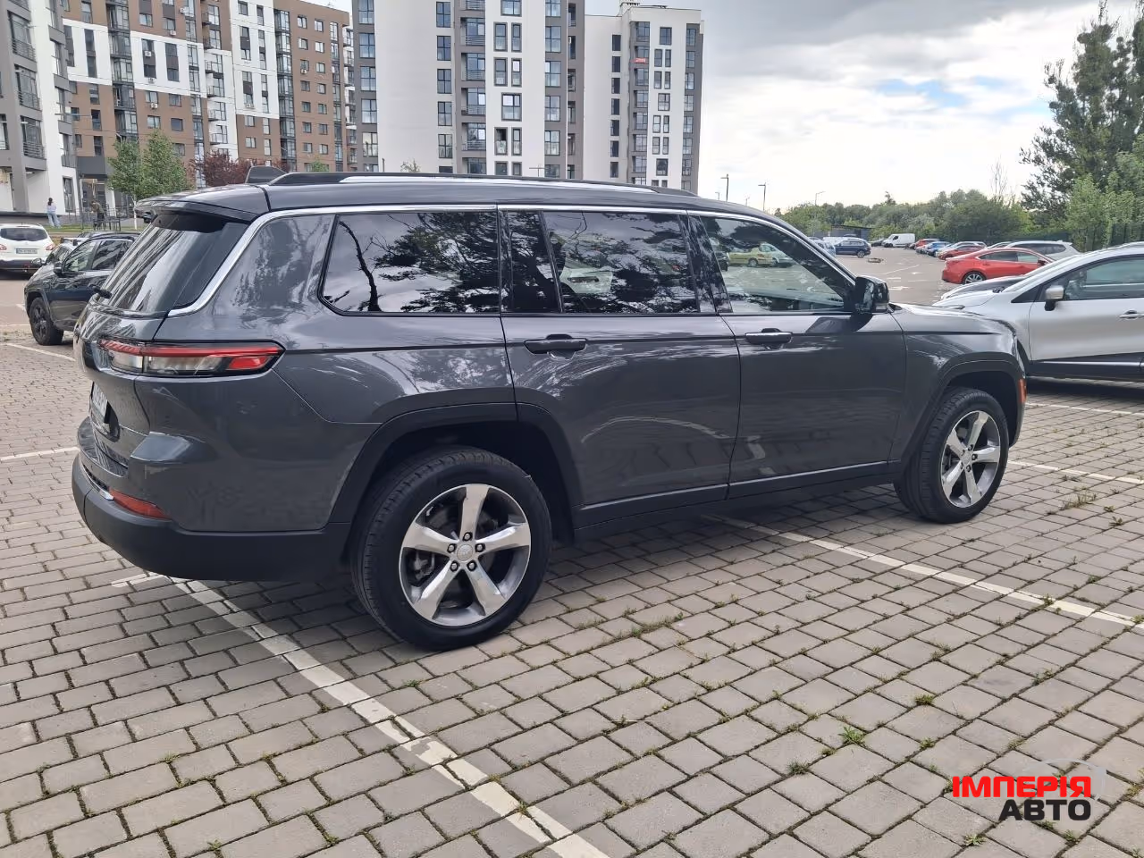 Jeep Grand Cherokee - фото 7