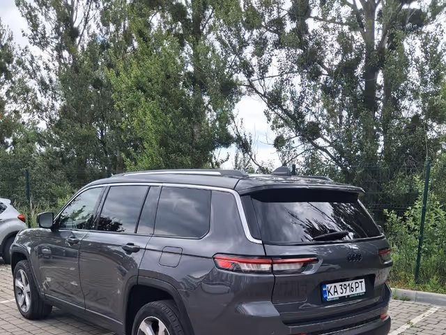 Jeep Grand Cherokee - фото 4