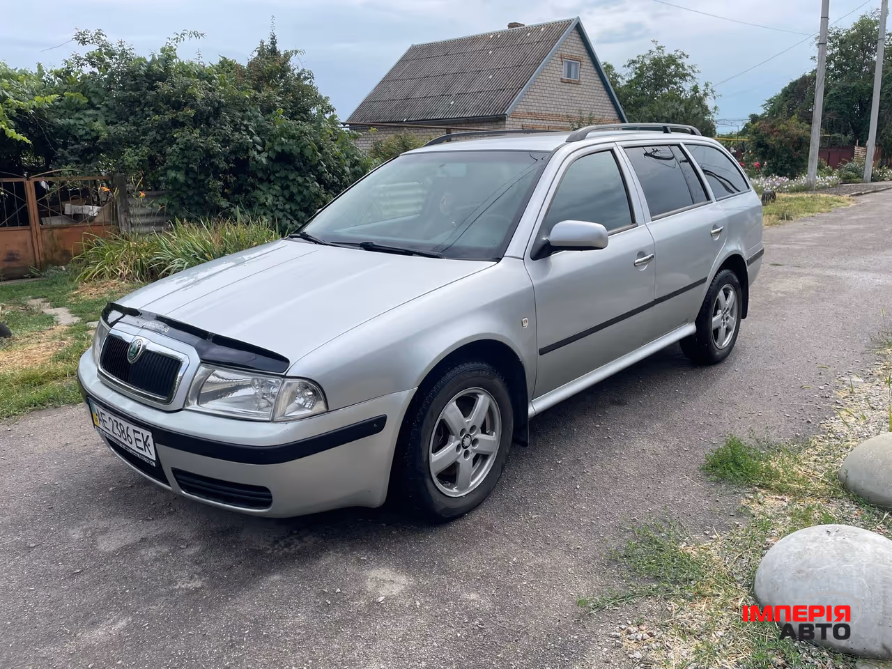 Skoda Octavia - фото 1