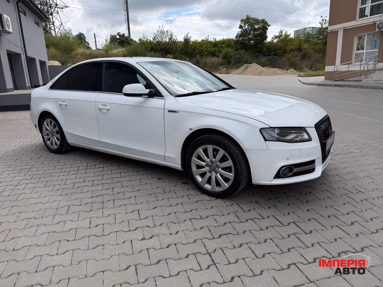 Audi A4 - фото 3