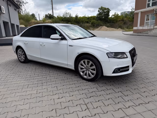 Audi A4 - фото 3