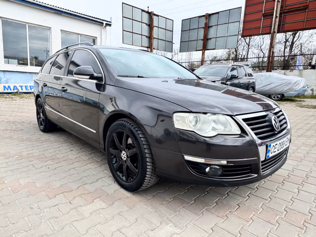 Volkswagen Passat - фото 2