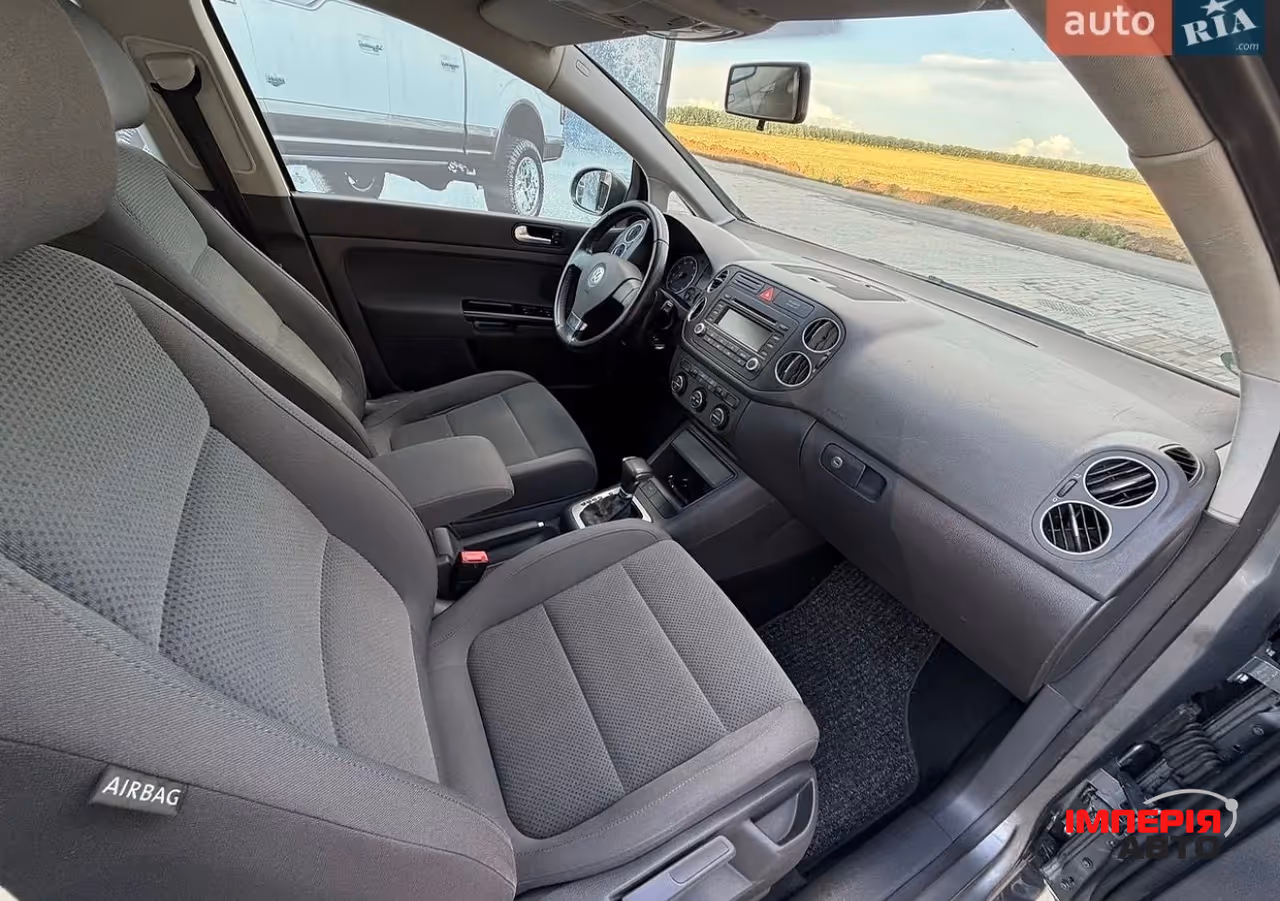 Volkswagen Golf Plus - фото 27