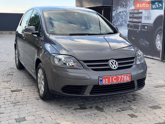 Volkswagen Golf Plus - фото 3