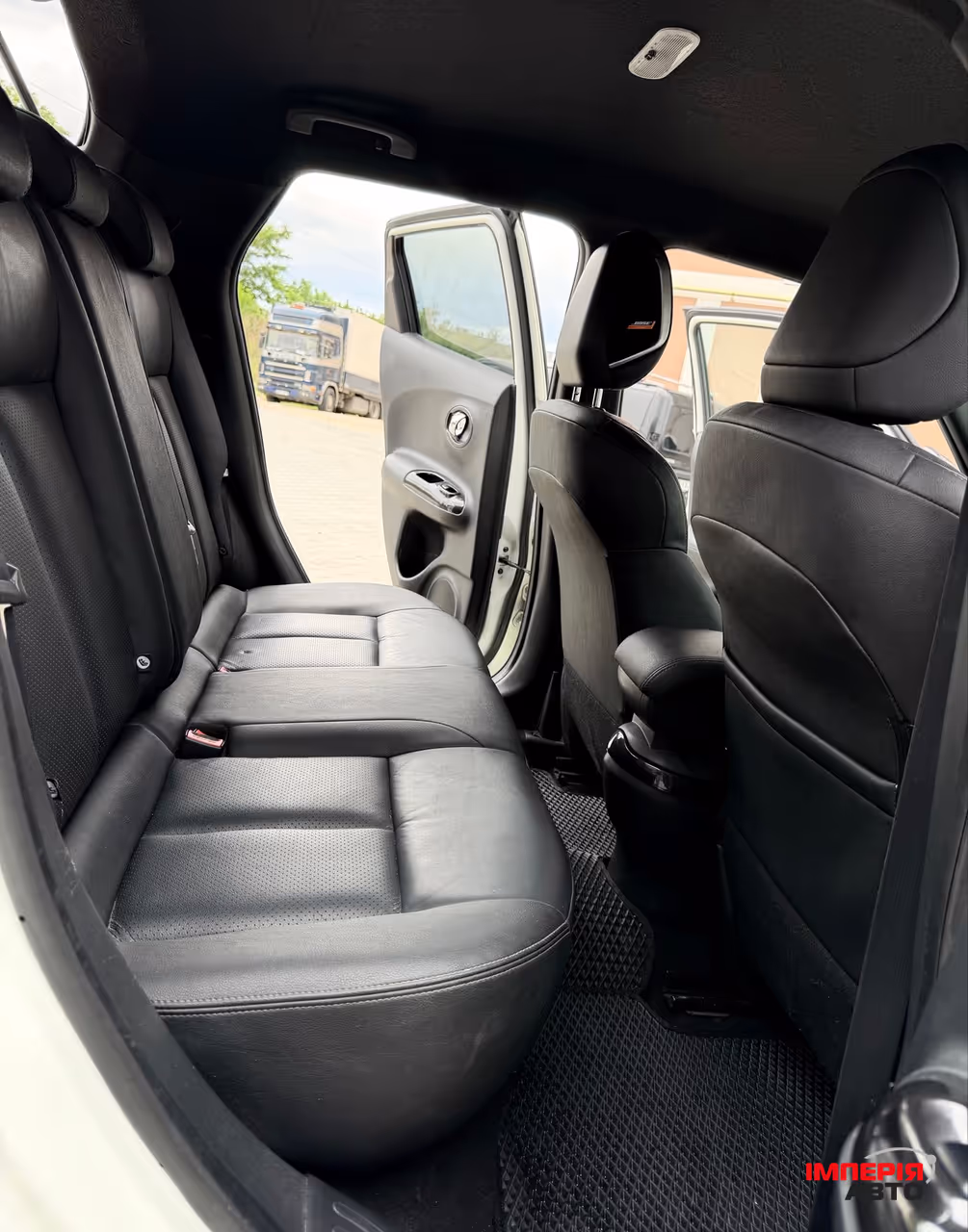 Nissan Juke - фото 25