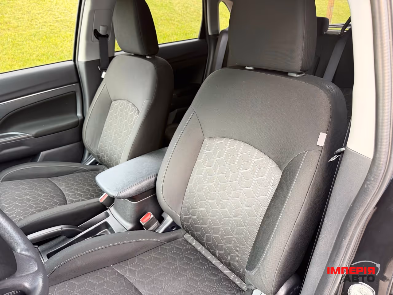 Mitsubishi Outlander Sport - фото 24