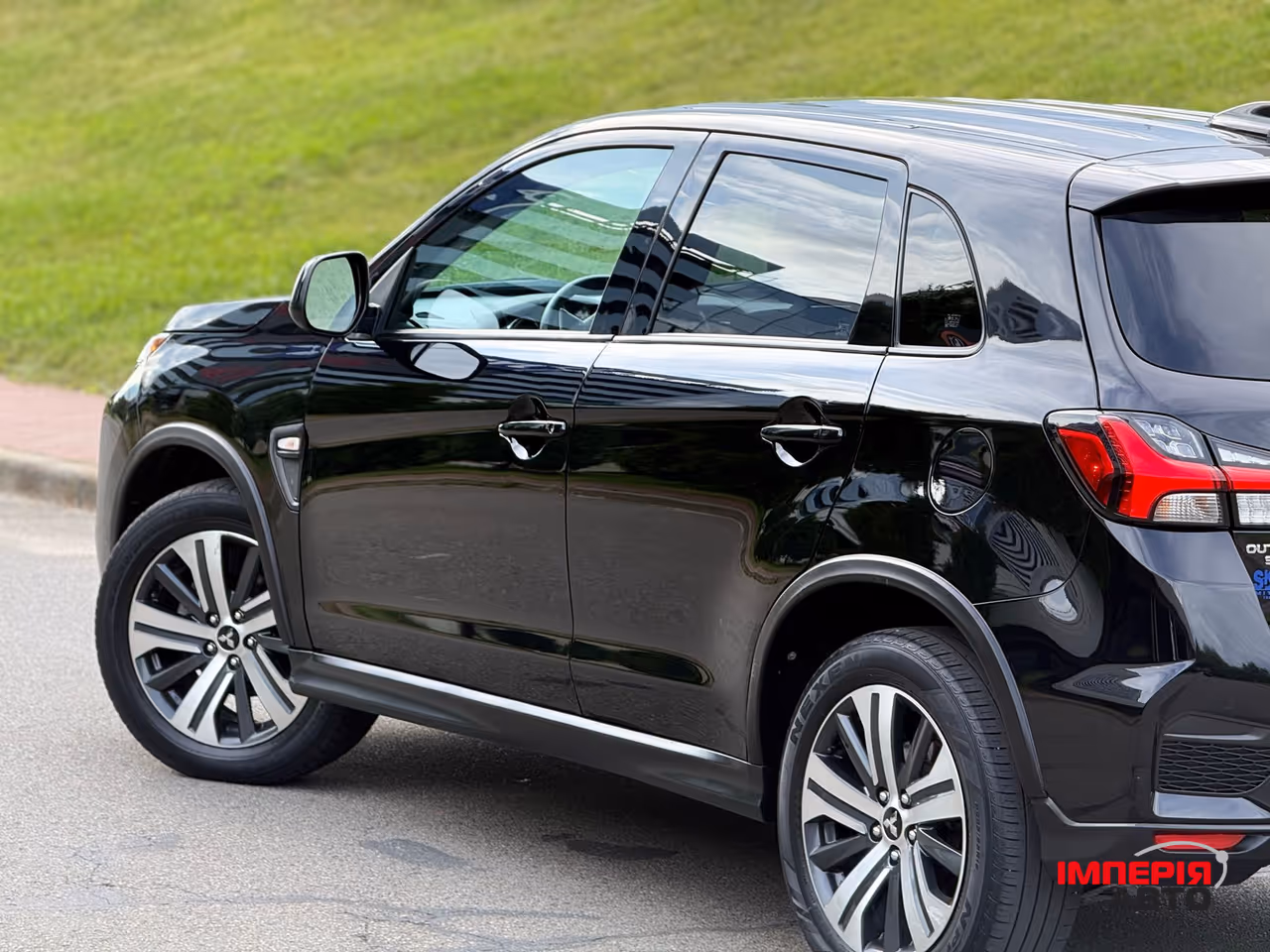 Mitsubishi Outlander Sport - фото 22