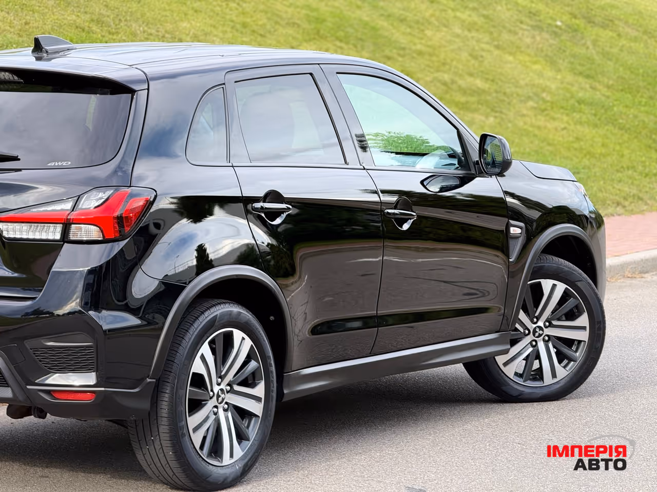 Mitsubishi Outlander Sport - фото 14