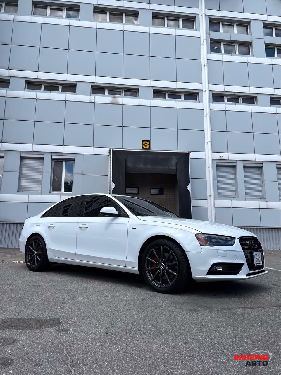Audi A4 - фото 7