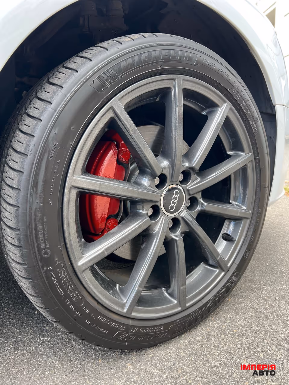 Audi A4 - фото 10