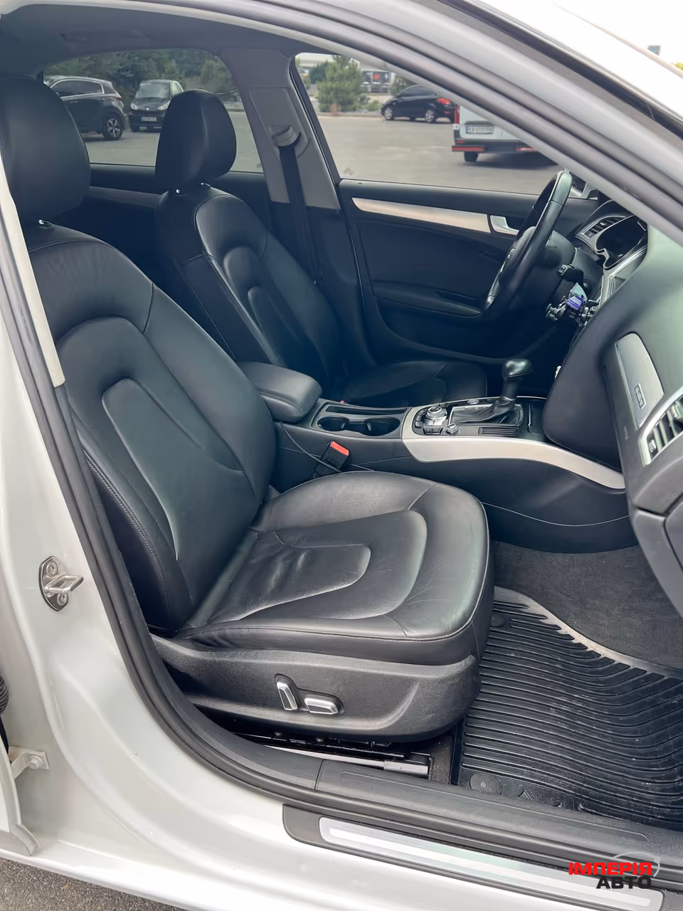 Audi A4 - фото 16