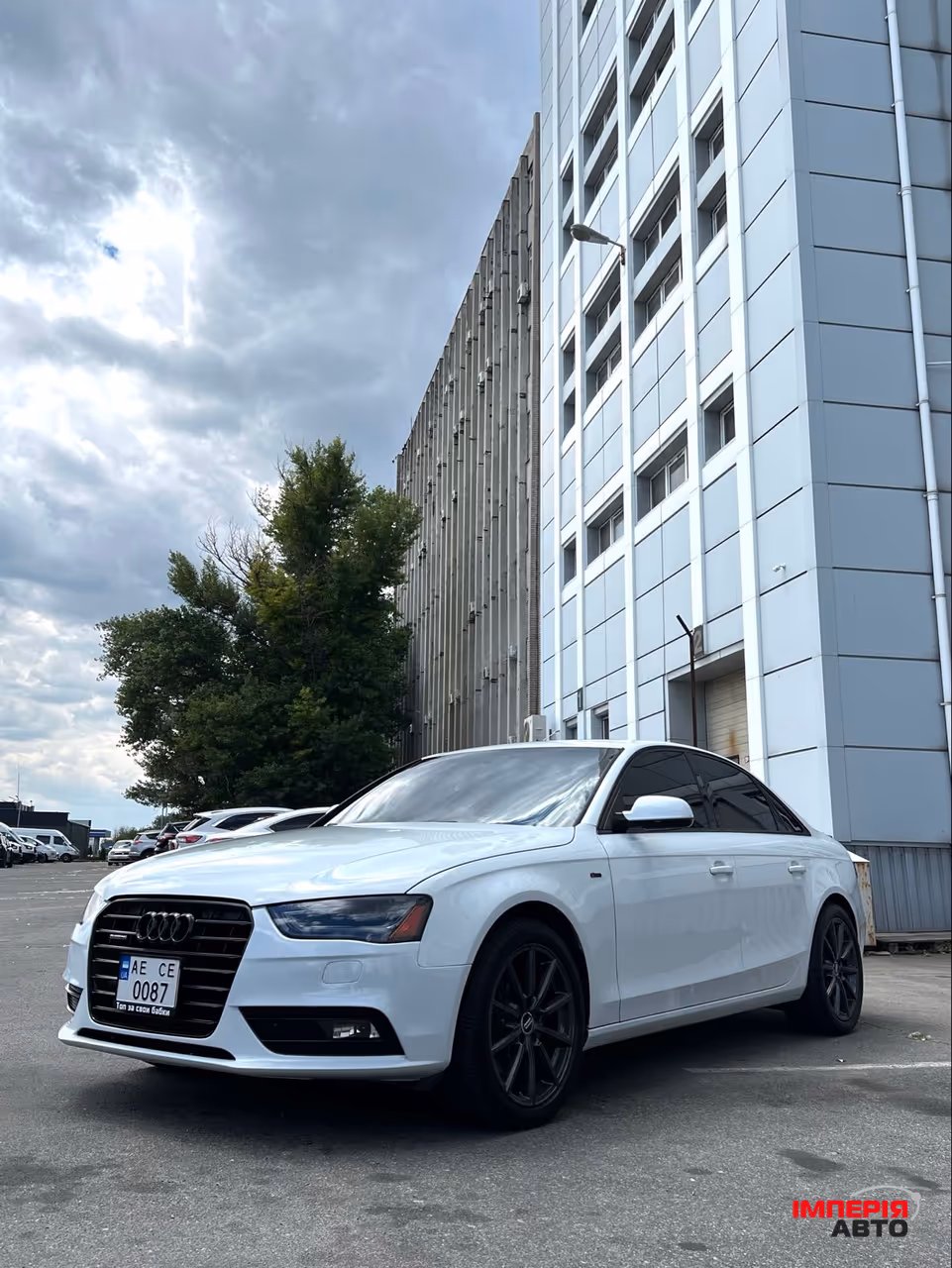 Audi A4 - фото 5