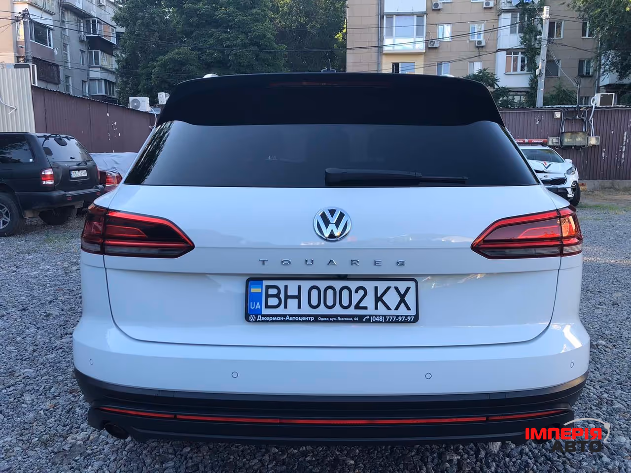 Volkswagen Touareg - фото 5