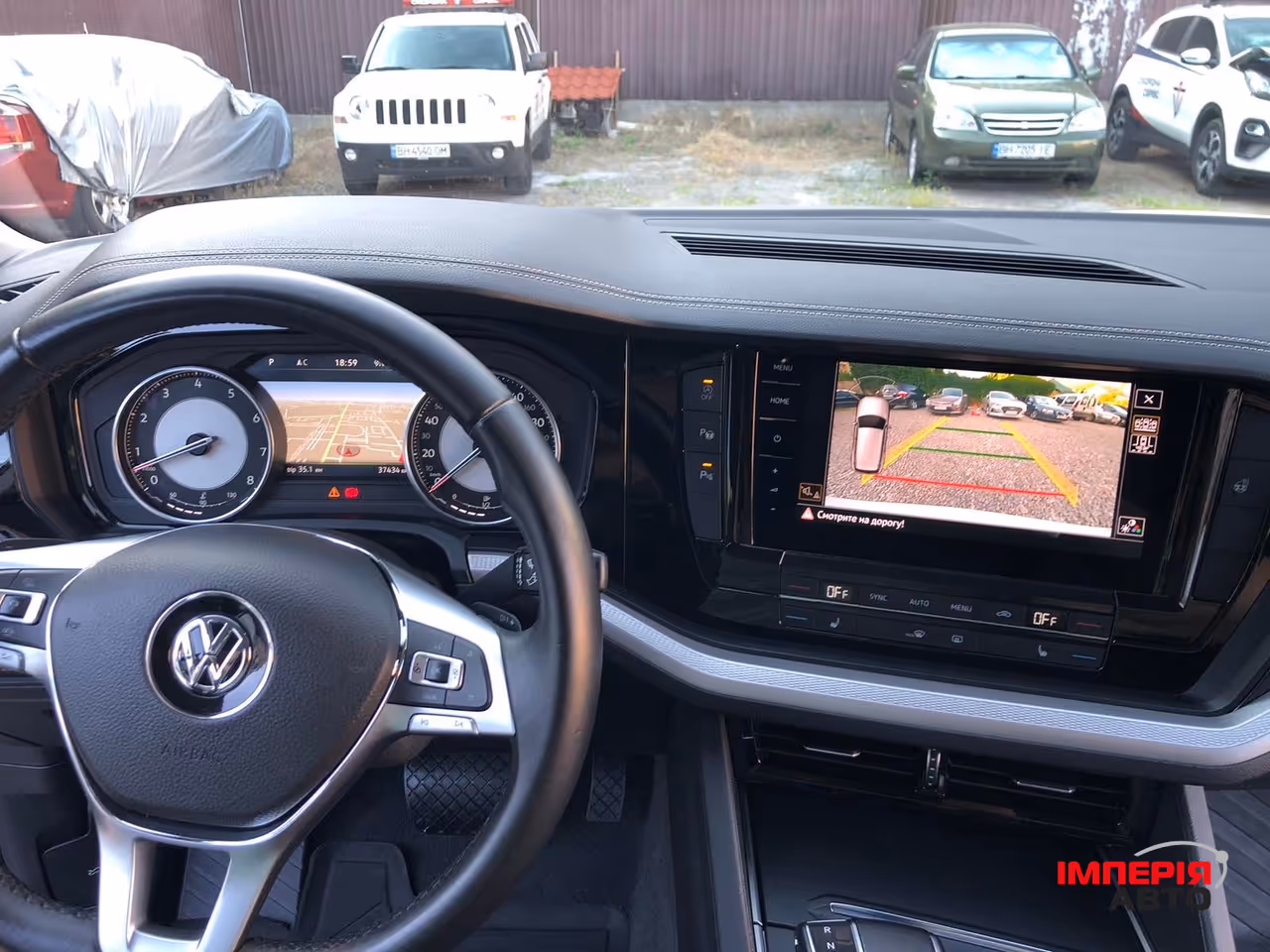 Volkswagen Touareg - фото 24