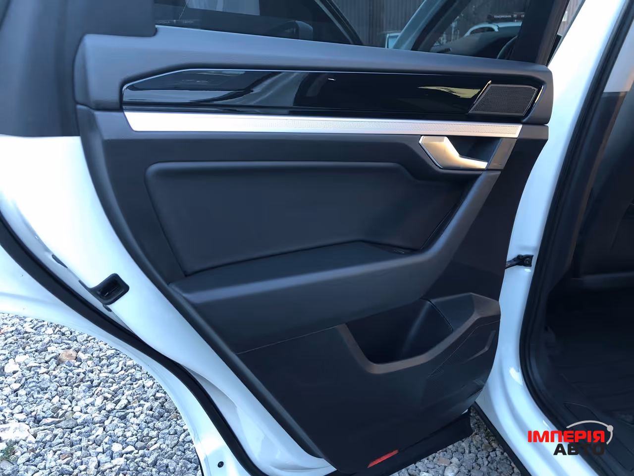 Volkswagen Touareg - фото 36