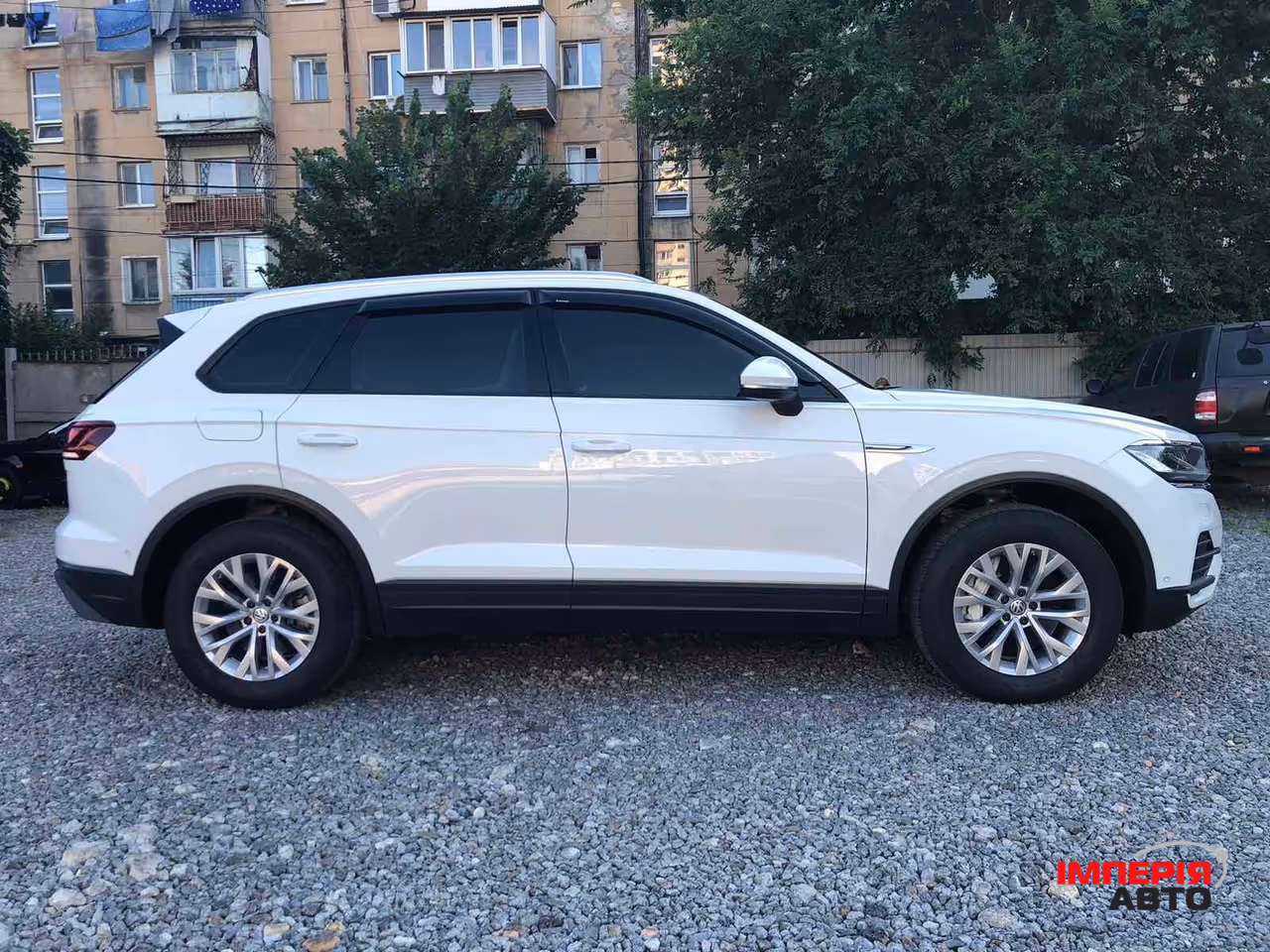 Volkswagen Touareg - фото 10