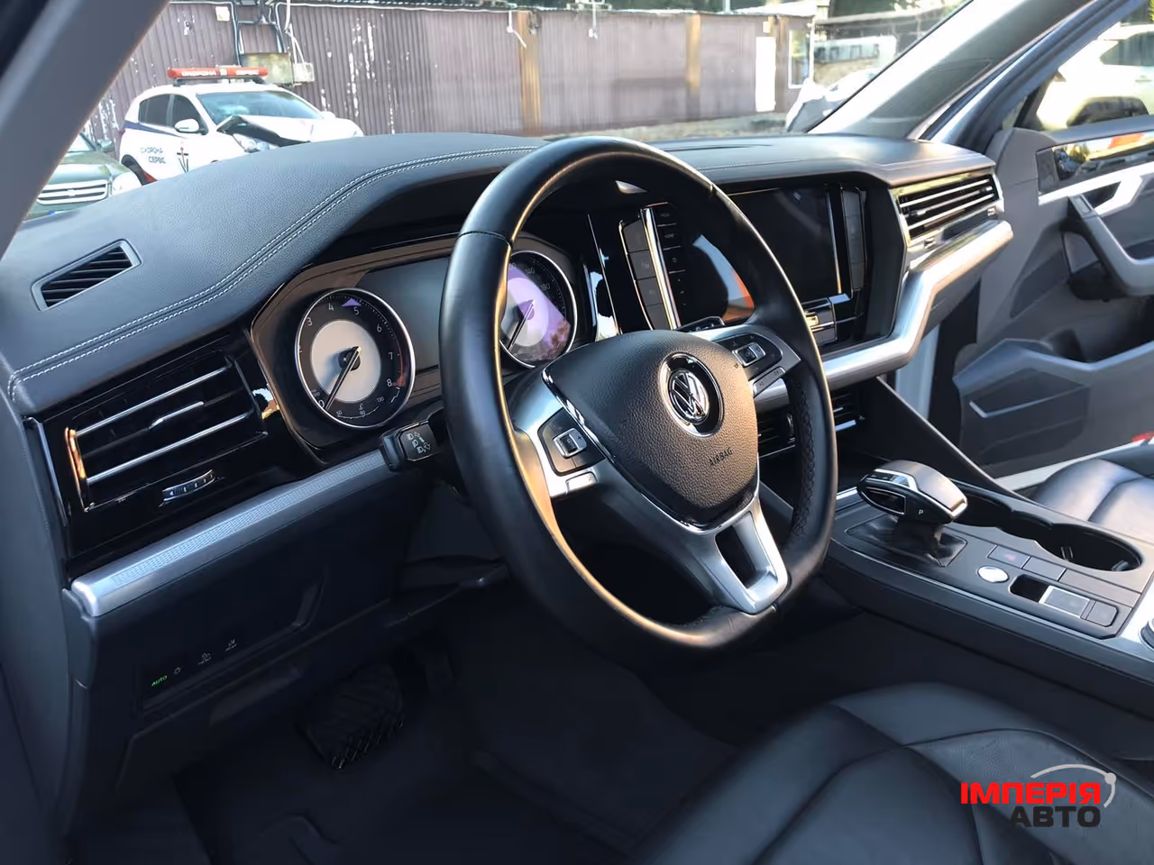 Volkswagen Touareg - фото 34