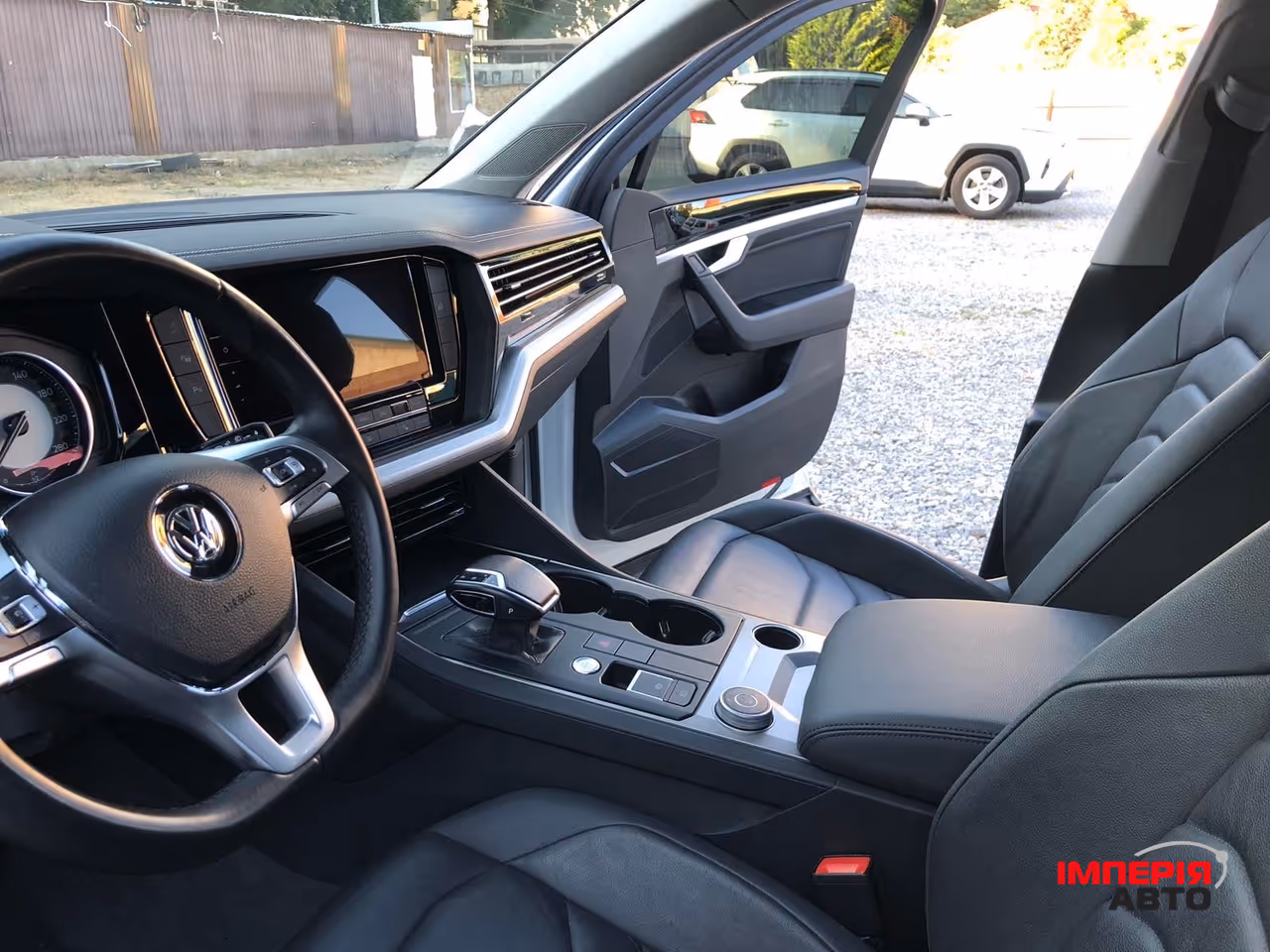 Volkswagen Touareg - фото 33