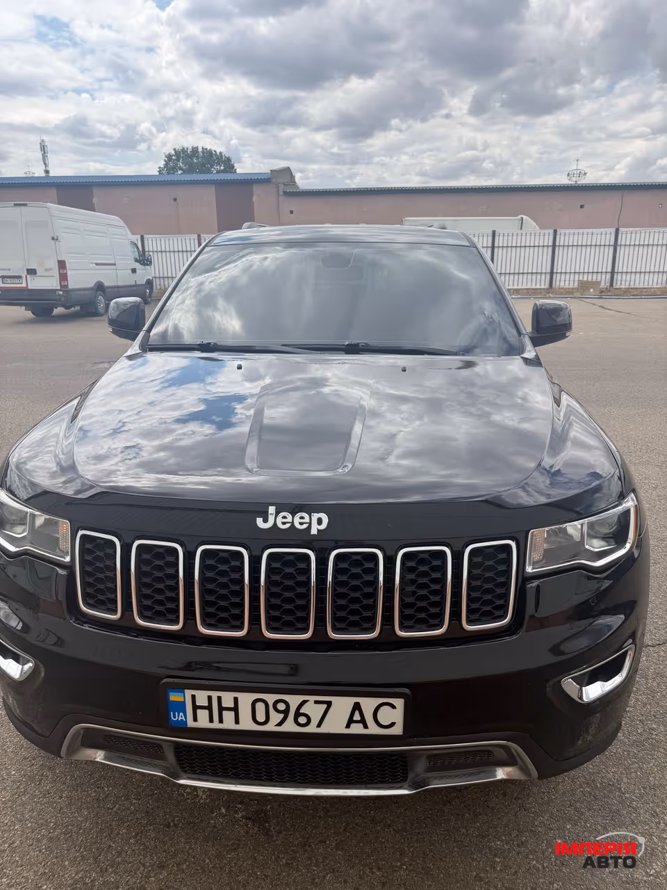 Jeep Grand Cherokee - фото 1