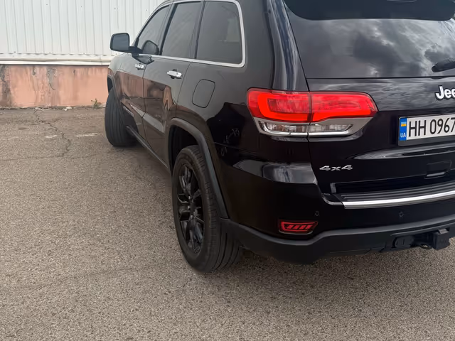 Jeep Grand Cherokee - фото 4