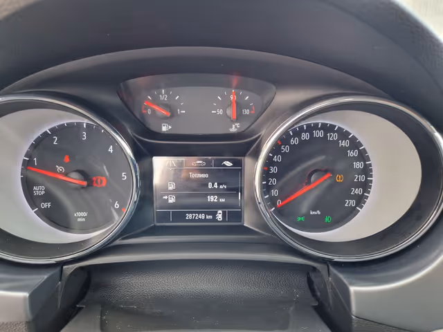 Opel Astra - фото 4